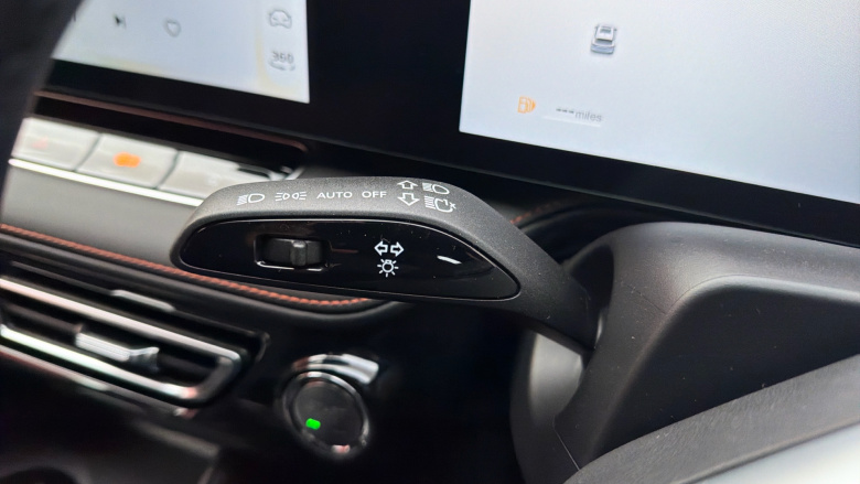 MG HS 1.5 T-GDI Trophy 5dr Petrol Hatchback